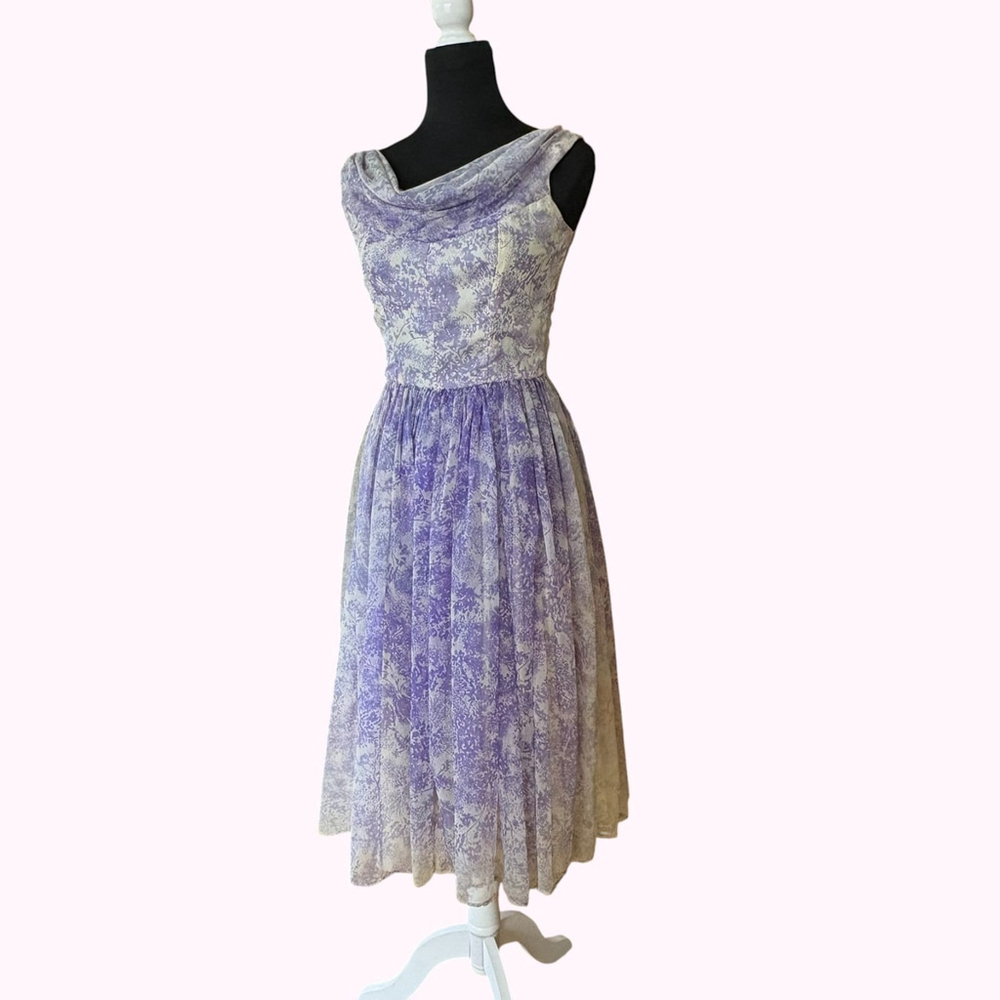 Vintage 1950s Floral Fit and Flare Dress Purple White Extra Small - Picture 6 of 12